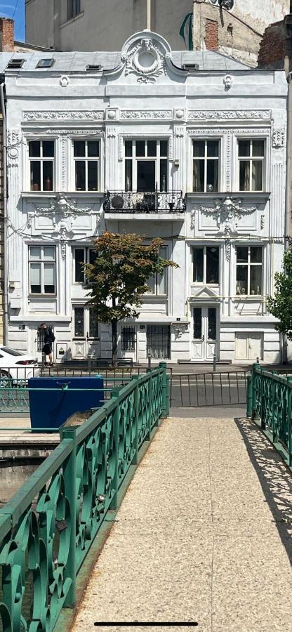Old Town Napoleon Crib Apartment Букурещ Екстериор снимка